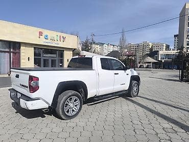 авто присеп: Toyota Тундра: 2017 г., 5.7 л, Автомат, Бензин, Пикап — 10