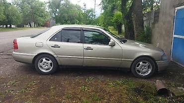 Mercedes-Benz C-Class: 1995 г., 1.8 л, Автомат, Бензин, Седан