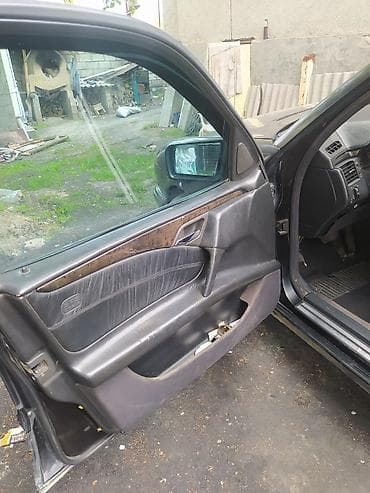 степ эреф 1: Mercedes-Benz E-Class: 1998 г., 2.8 л, Автомат, Газ, Седан — 5