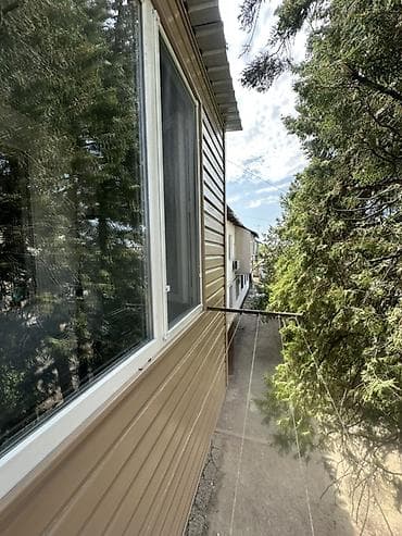 iphone hr: Обшивка и остекление балкона под ключ - Наружная отделка сайдингом — 9