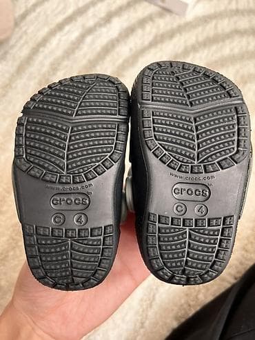 бир: Детские сабо Crocs C4 с рисунком акулы - Оригинальные Crocs, размер — 3