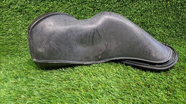 блок предохранителей: Патрубок воздухозаборника левый Е39 43 31 8 ——-379 621 Год 2002 В — 2