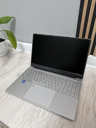 amazon kindle: Почти новый покупали 3 месяцев назад использовали мало просто дома — 4