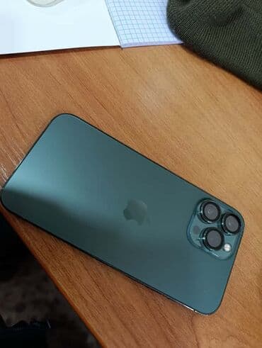 IPhone 13 Pro Max, Б/у, 256 ГБ, Alpine Green, Зарядное устройство, Защитное стекло, Коробка, 74 %