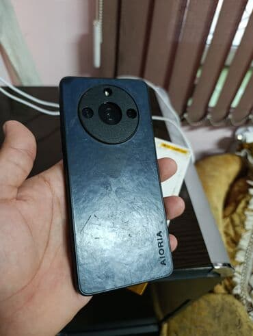 телефон realmi: Realme 11 Pro, 256 ГБ, цвет - Черный — 5