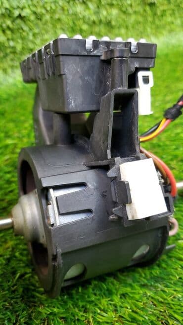 e61: Мотор печки отопителя БМВ е60 е61 Bmw e60 e61 Оригинал б/у Сломаны — 5