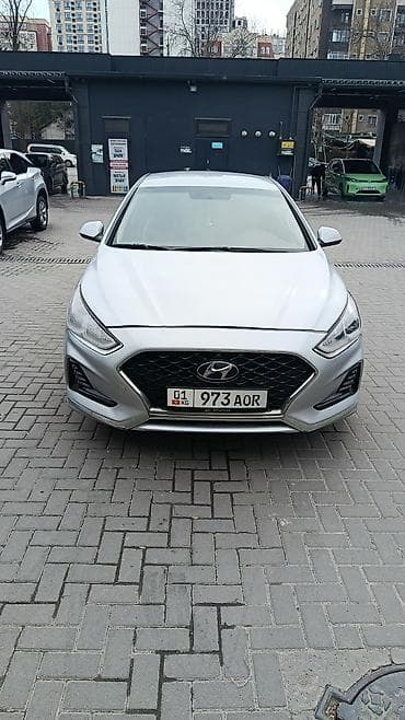 outback 2020: Hyundai Sonata: 2020 г., Седан — 3