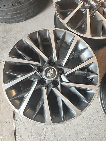 диски для сонаты: Литые Диски R 18 Hyundai, Комплект, отверстий - 5, Б/у — 4