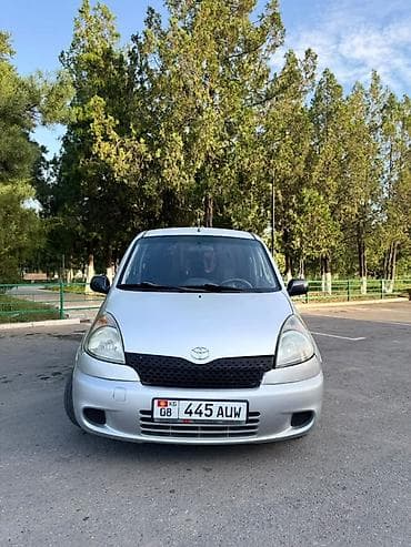 lada 14: Toyota Yaris Verso: 2000 г., 1.3 л, Механика, Бензин, Хэтчбэк — 2
