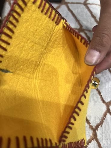 Атайын кийим: Ручной чехол‑кошелёк из фетра - Материал: плотный жёлтый фетр. - — 3