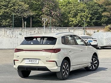 Унаа сатуу: BYD E2: 2023 г., Электромобиль, Хетчбек — 4