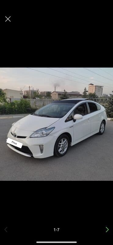 электрический мото: Toyota Prius: 2014 г., 1.8 л, Вариатор, Гибрид, Хэтчбэк — 4