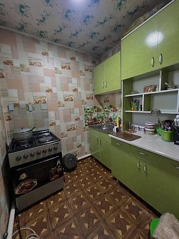 купить дом бостери: Продаётся кирпичный дом с приусадебным участком. - Материал стен — 6