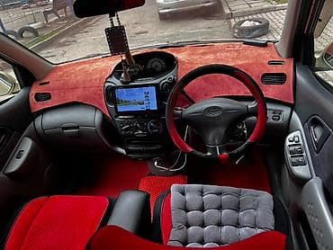 аудио касеты: Toyota Funcargo: 2000 г., 1.3 л, Автомат, Минивэн — 5
