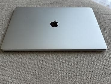 Ноутбуки и аксессуары: Продаю свой Apple MacBook Pro пользовалась мало в идеальном — 2