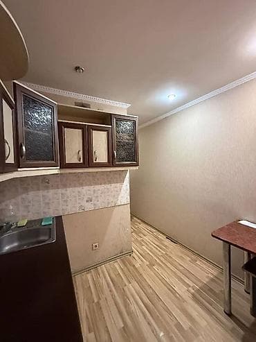 сентр: 1 комната, 32 м², 7 мкр 104 серия, 1 этаж, Косметический ремонт — 6