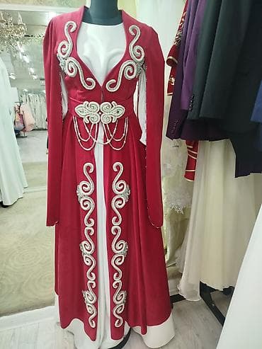 Жеке буюмдар: Свадебное/вечернее платье и восточный праздничный комплект. 1) — 2