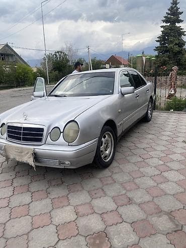 Mercedes-Benz E-Class: 1996 г., 2.3 л, Механика, Бензин, Седан