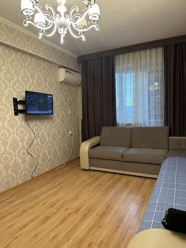 продаю квартира гостиничного типа: 2 бөлмө, Жаздык, жууркан-төшөк каптары, Кондиционер, Унаа токтотуучу жай — 4