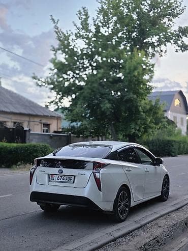 Toyota Prius: 2017 г., 1.8 л, Вариатор, Бензин, Хетчбек — 3