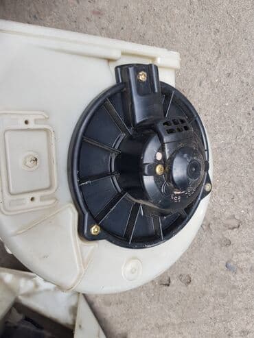 испаритель на чарон: Mitsubishi Space Gear, корпус печки Митсубиси Спейс Гир. Радиатор — 3