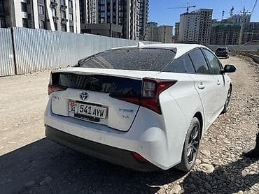corolla s: Toyota Prius: 2020 г., 1.8 л, Автомат, Гибрид, Хэтчбэк — 3