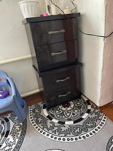 Эмерек гарнитурлары: Уктоочу бөлмө гарнитуру, Колдонулган, Эки кишилик керебет, Шкаф, Тумба, Өзү алып кетүү, түсү - Күрөң — 4