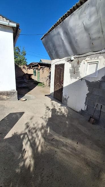 Продаётся дом в караколе Ул.Свердлова 26 имеется хоз.постройки — 2