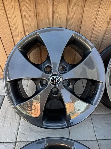 диски алфард: Литые Диски R 17 Toyota, Комплект, отверстий - 5, Б/у — 4