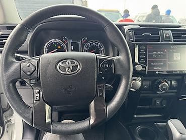space runer: Toyota 4Runner: 2020 г., 4 л, Автомат, Бензин, Внедорожник — 7