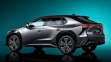 prius v: Toyota bZ4X: 2025 г., Электромобиль, Кроссовер — 3