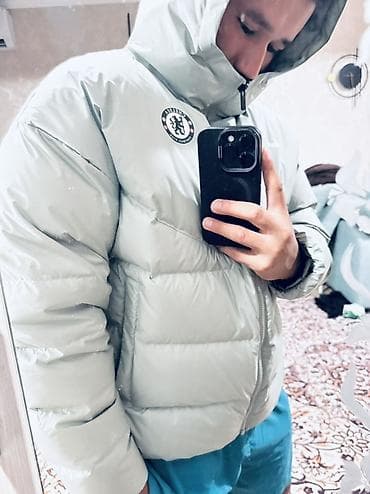 найк куртка: Новый Пуховик с капюшоном Chelsea FC x Nike, светло‑серый.Покупал в — 2