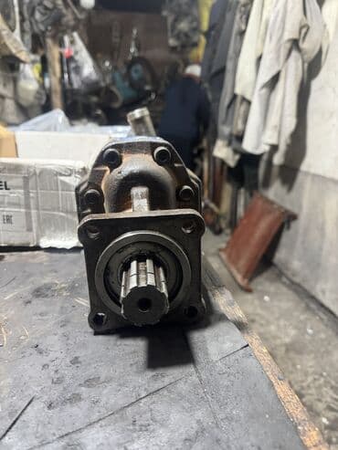 Гидромотор Vickers (VHA), шильдик на корпусе: - Part Number: 24571234C