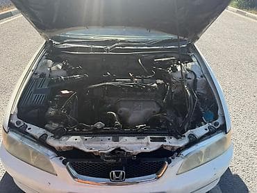 Транспорт: Honda Accord: 2000 г., 2 л, Автомат, Бензин, Седан — 7
