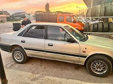 бюджетные авто: Mazda 626: 1989 г., Механика, Газ, Седан — 5