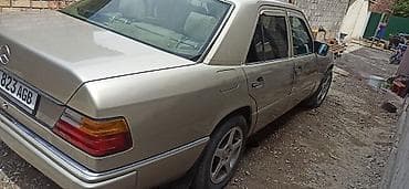 lada 2115: Mercedes-Benz W124: 1991 г., 2.3 л, Механика, Бензин, Седан — 4