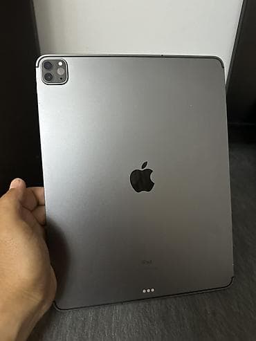 Планшеты: Планшет, Apple, память 256 ГБ, 12" - 13", Wi-Fi, Б/у, Классический цвет - Серый — 2