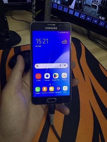Samsung Galaxy A5 2016, Б/у, 16 ГБ, цвет - Черный, 2 SIM