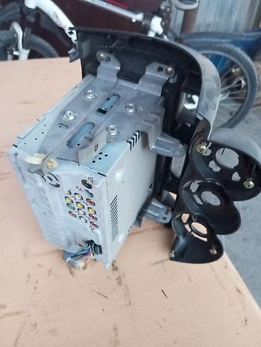 aion v plus: Автомагнитола Sony с 2-DIN мультимедийной системой и штатной передней — 2