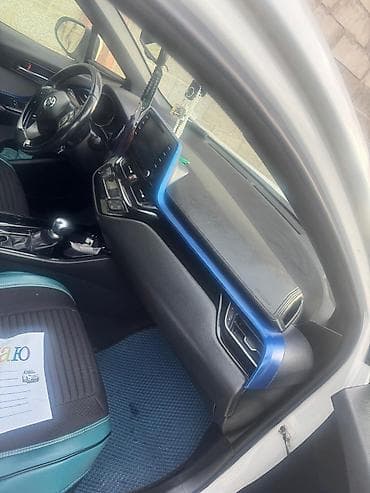 Toyota: Toyota C-HR: 2019 г., 2 л, Автомат, Бензин, Кроссовер — 6