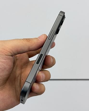 IPhone 17, Б/у, 256 ГБ, Black Titanium, Защитное стекло, Чехол, Коробка, В рассрочку, 100 % — 6