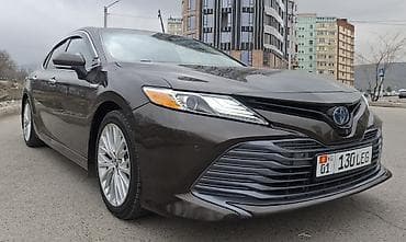 tayota karolla: Toyota Camry: 2018 г., 2.5 л, Вариатор, Гибрид, Седан — 3