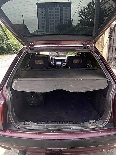 жели: Audi 80: 1994 г., 2 л, Механика, Бензин, Универсал — 4