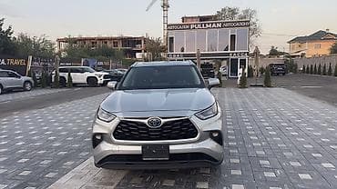 Toyota Highlander: 2021 г., 2.5 л, Гибрид, Кроссовер at lalafo.kg Toyota Highlander: 2021 г., 2.5 л, Гибрид, Кроссовер