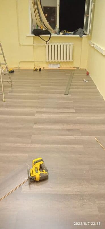 Поклейка обоев: Укладка пола | Ламинат Больше 6 лет опыта — 10