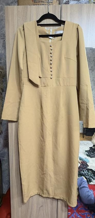 стильные вечерние платья: Элегантные женские платья (несколько моделей) Одно платье 1000 сом — 4