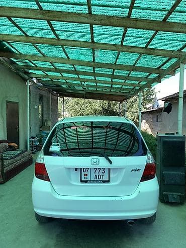 geely galaxy e5: Honda Fit: 2004 г., 1.3 л, Вариатор, Бензин, Хэтчбэк — 4