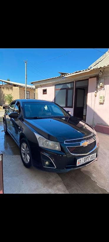 Chevrolet Cruze: 2012 г., 1.8 л, Автомат, Бензин, Седан at lalafo.kg Chevrolet Cruze: 2012 г., 1.8 л, Автомат, Бензин, Седан