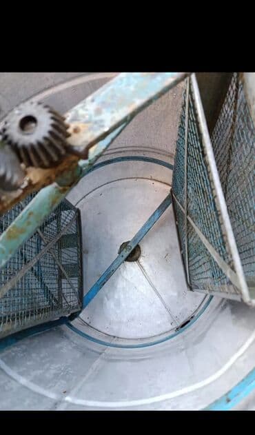 камыр кампа: Медогонка радиальная ручная - Тип: радиальная медогонка с ручным — 3