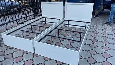 Кровати: Односпальная кровать 190*90см с фабричным матрасом “Эсал”. Основание — 2